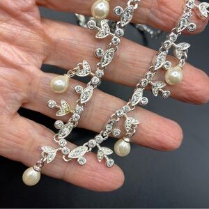 Silver Tone Imitation Pearls Rhinestones Stunning Fancy Formal Necklace
